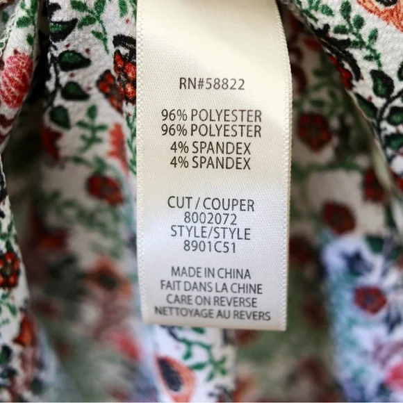 Floral wrap Tie-Waist Maxi Dress in Green & Red feminine whimsical - Picture 5 of 8